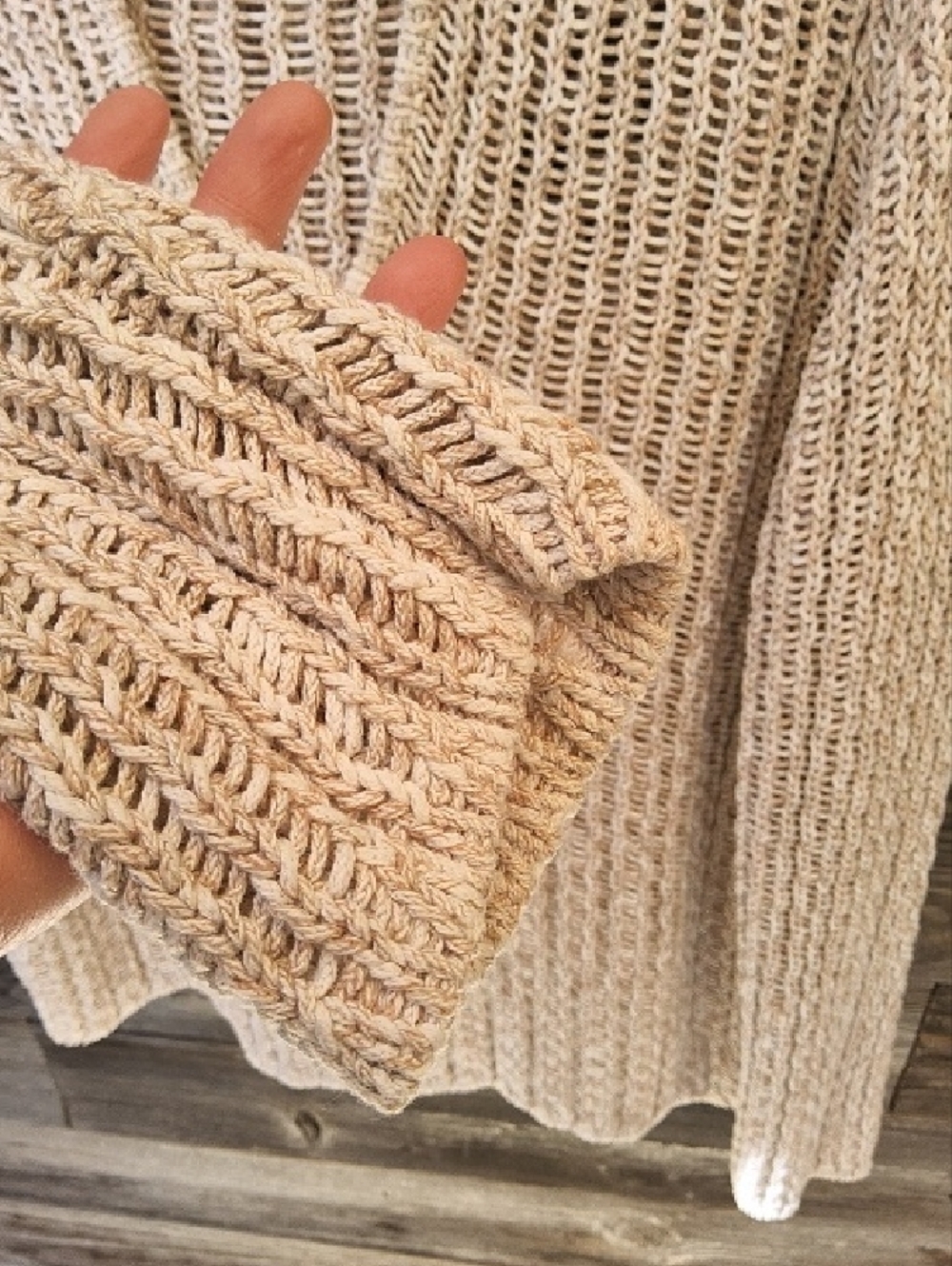 Chico's Open-Weave V-Neck Sweater in Light Beige Size XL - Picture 5 of 9